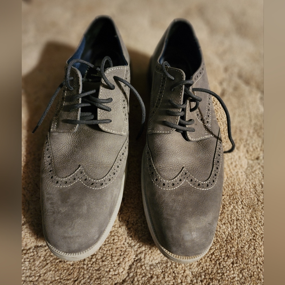 Men's Wingtip Dress Shoes